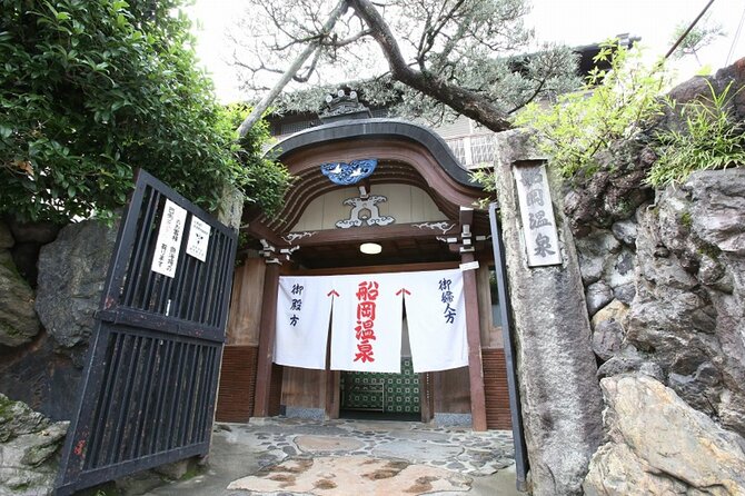 Guide tour of Japanese bathing culture at Funaoka Onsen - Price, value, and the cancellation rule