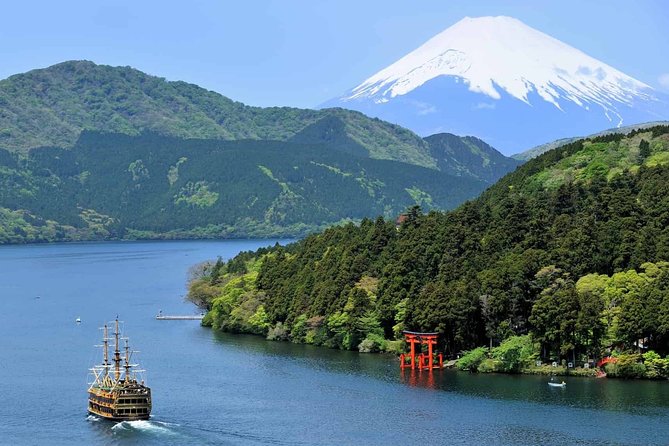 Hakone 8 hour Private Tour with Government-Licensed Guide - Owakudani: black eggs and active volcanic ground