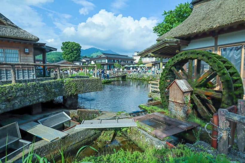 Halfway Up Mt,Fuji, Oshino Hakkai, Kawaguchiko from Tokyo - Lake Kawaguchi, lunch, and your one-hour choice