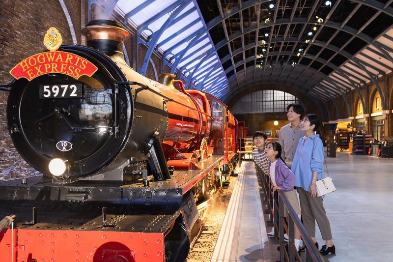 Harry Potter Studio Tour Tokyo - Following the one-way route through the sets