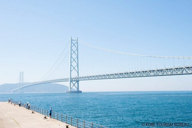Himeji Castle and Akashi Kaikyo Bridge Walking Tour from Osaka - Why this Osaka day trip works