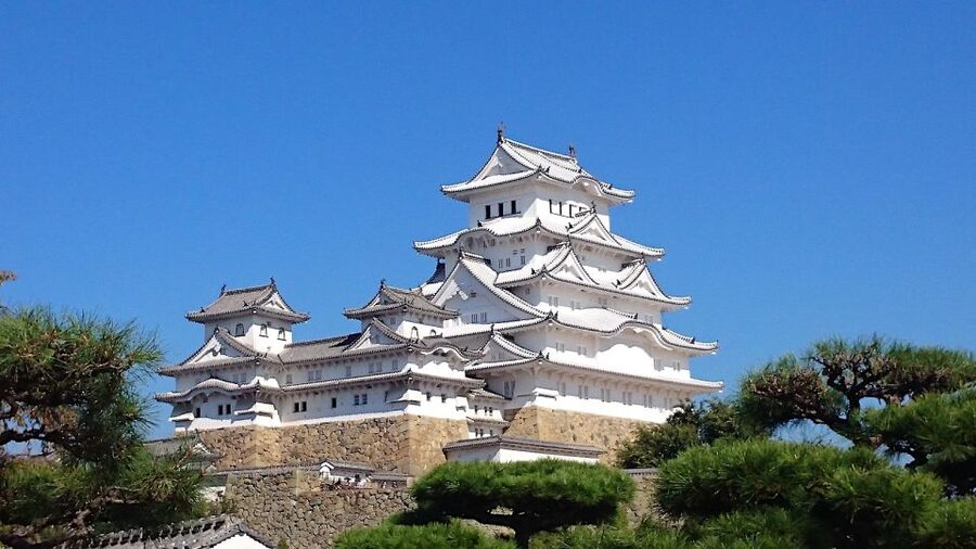 Himeji: Private Customized Tour with Licensed Guide - Sake, literature, and shrines give you useful alternatives