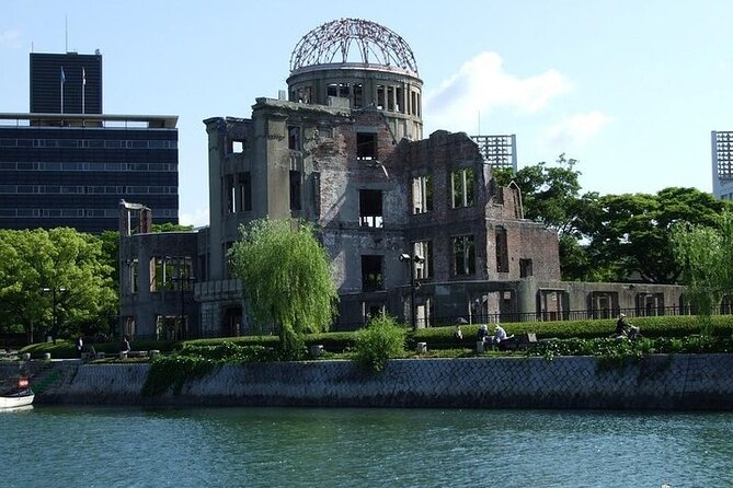 Hiroshima and Miyajima 1 Day Cruise Tour - The guides are the biggest part of the value