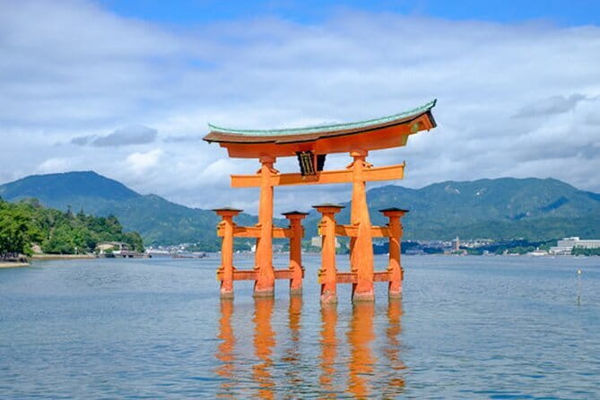 Hiroshima and Miyajima Private Custom Tour with Local Guide - Peace Memorial Park: beginning with Hiroshima’s hardest story
