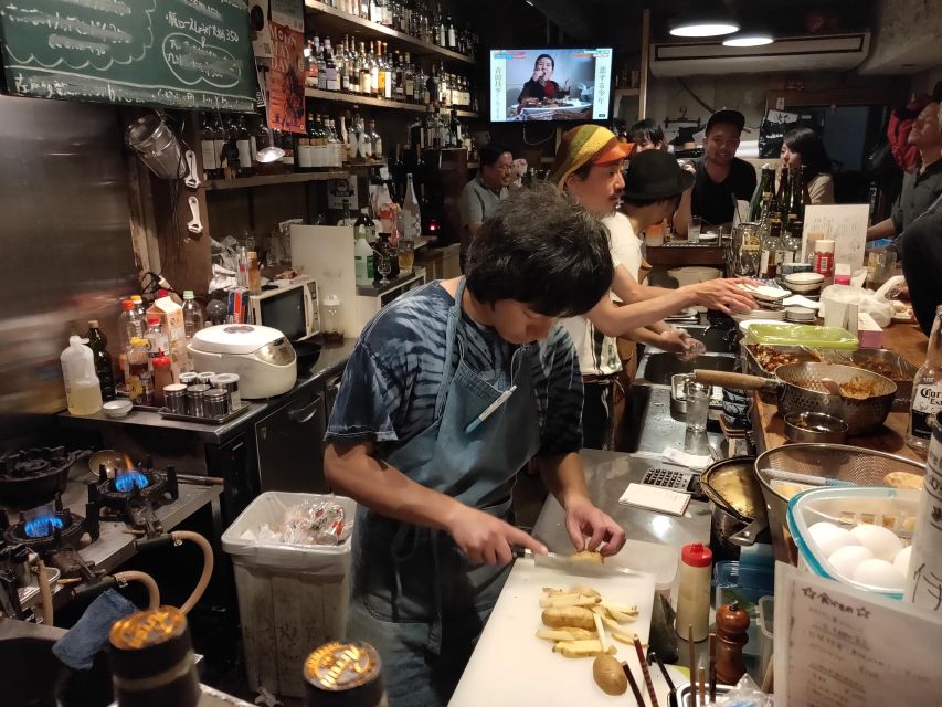 Hiroshima: Food and Culture Guided Walking Tour with Dinner - Second restaurant: more variety without over-ordering