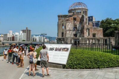 Hidden Gems and Highlights Private Walking Tour