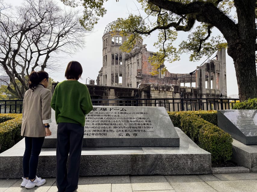 Hiroshima: Hiroshima and Miyajima UNESCO Sites 1-Day Tour - Itsukushima Shrine and the floating torii gate