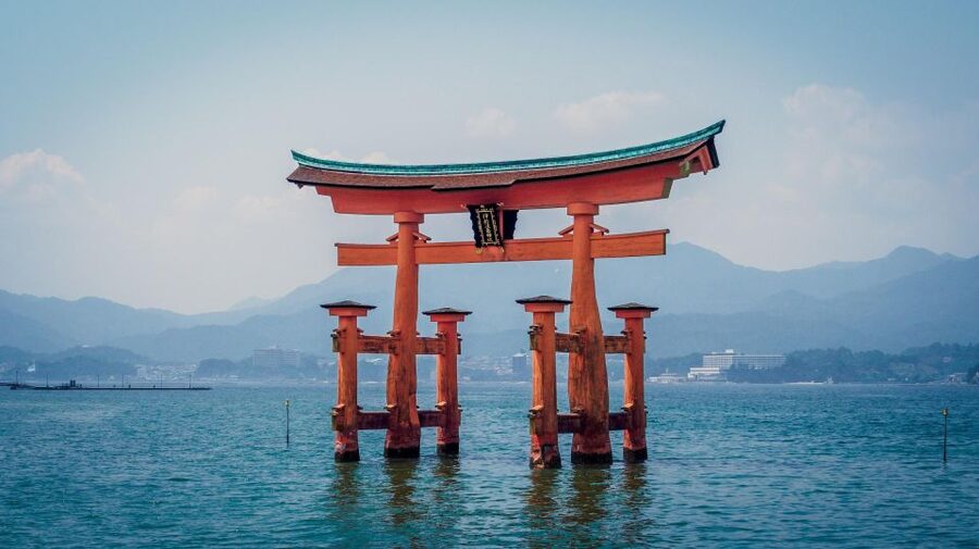 Hiroshima: Miyajima Peace Memorial Icons of Peace and Beauty - Why this Hiroshima day tour works