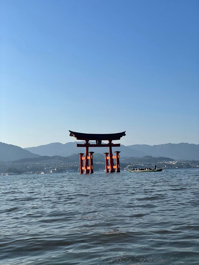 Hiroshima & Miyajima: UNESCO A-Bomb Dome & Itsukushima - Shukkei-en Garden and Hiroshima Castle add balance