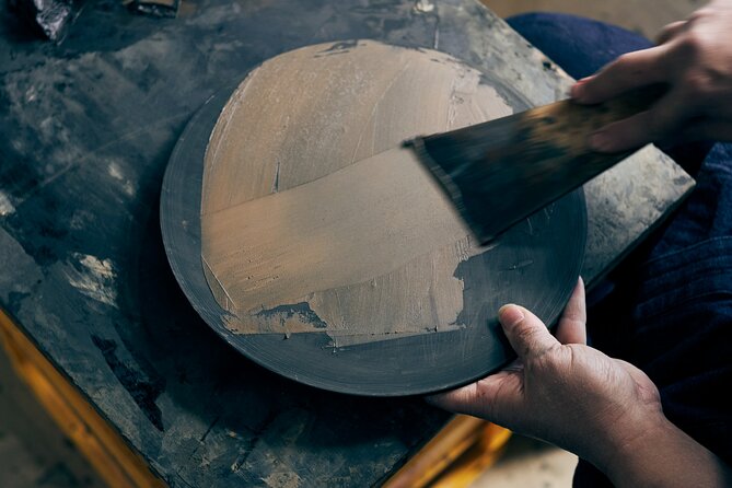 Hiroshima:Private lacquer workshop experience tour(gift included) - Why this Hiroshima workshop feels different