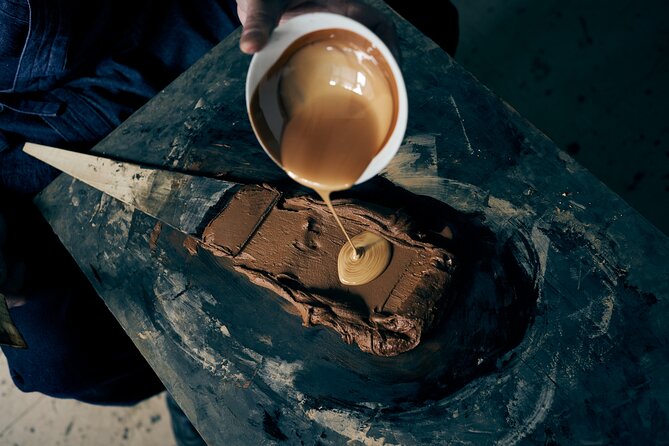 Hiroshima:Private lacquer workshop experience tour(gift included) - Meeting the Takayama lacquer tradition