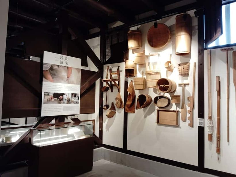 Hiroshima: Saijo Sake Tasting at 7 Breweries Guided Tour - Who will enjoy this Saijo outing