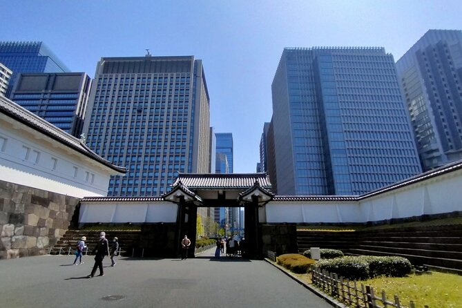 Imperial Palace East Garden and Edo Castle Walking Tour in Tokyo - Walking into former Edo Castle