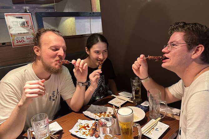 In Fukuoka! Guide to an izakaya only 100% locals know/Bar Hopping - Stop one: fish, sashimi, and Japanese drinks
