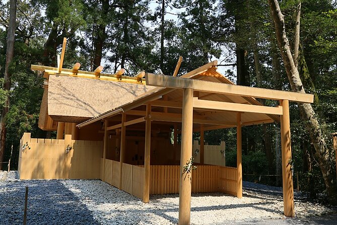 Ise Jingu(Ise Grand Shrine) Half-Day Private Tour with Government-Licensed Guide - Okage Yokocho, food and shopping near Naiku