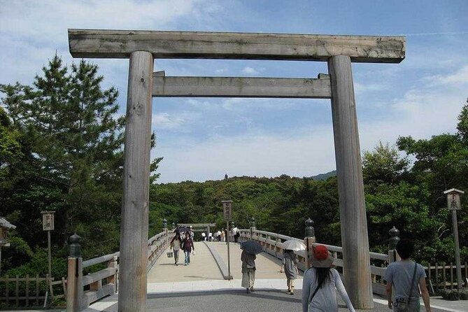 Ise Jingu(Ise Grand Shrine) Half-Day Private Tour with Government-Licensed Guide - Meoto Iwa and the extra transfer to Futami