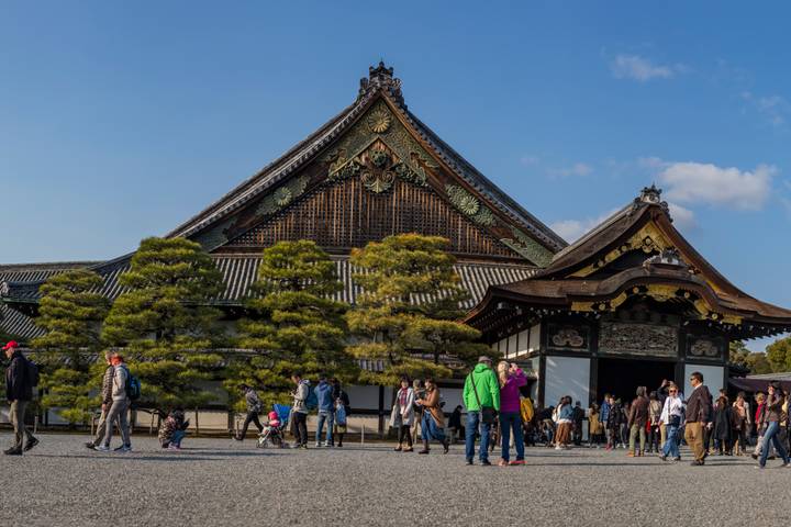 Japan Express - Osaka to Tokyo by G Adventures: 9-Day Tour Review - Osaka: an evening to meet the group