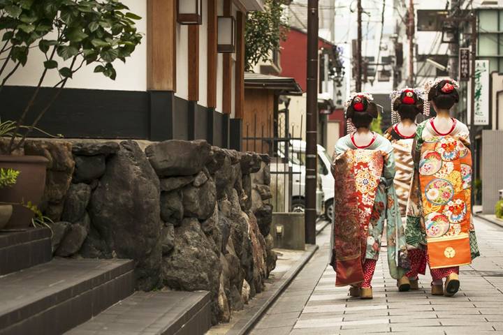 Japan Uncovered - 11 days by On The Go Tours: Tokyo to Osaka Tour Review - Kyoto’s calligraphy, matcha and old streets