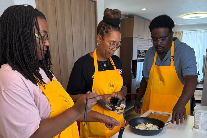 Japanese Katsu Curry Cooking Class–near YANAKA, Tokyo! - Making Japanese curry roux from scratch