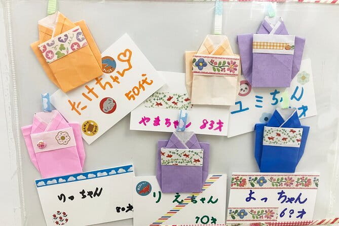 Japanese miniature kimono made with origami in Osaka - What makes the miniature kimono special