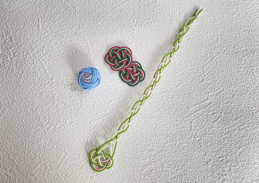 Japanese paper Notebook and Mizuhiki Belt Bookmark Workshop - Learning three mizuhiki knots