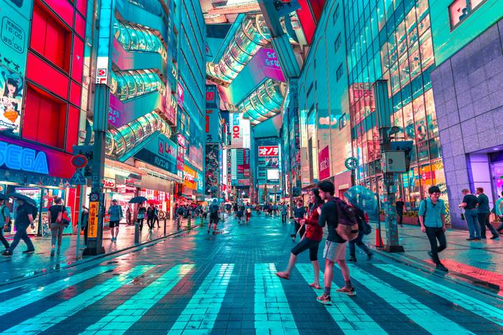 Japanime: 7-Day Tour of Tokyo's Anime Scene by The Dragon Trip Review - Following anime across Tokyo