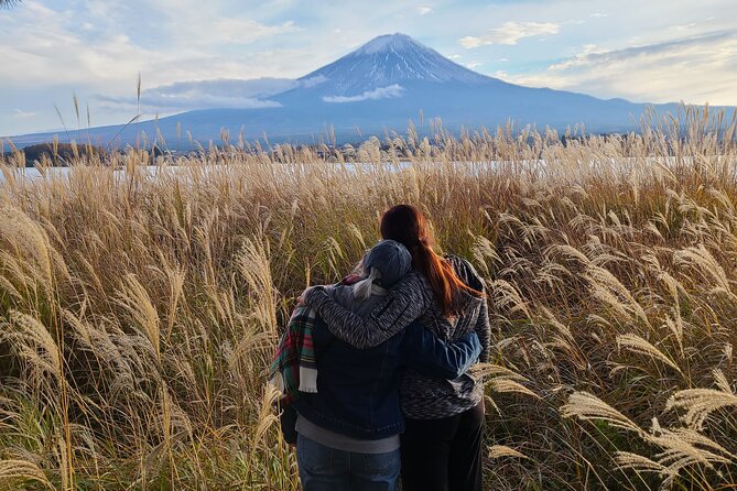 Johnny's Exclusive: Mt. Fuji Adventure from Kawaguchiko - Saiko Iyashi no Sato Nenba and traditional village scenery