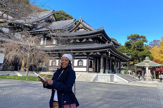 Kamakura Full Day Walking Tour with Local Expert Guide and Pickup - Tsurugaoka Hachimangu, Kamakura’s central shrine