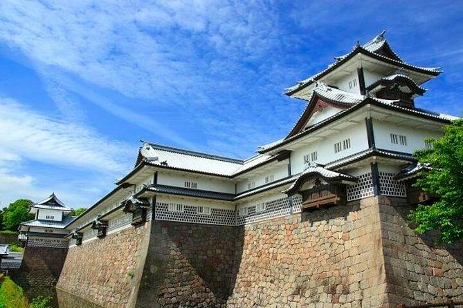 Kanazawa 4hr Private Tour with Government Licensed Guide - Oyama Shrine and the city’s smaller details