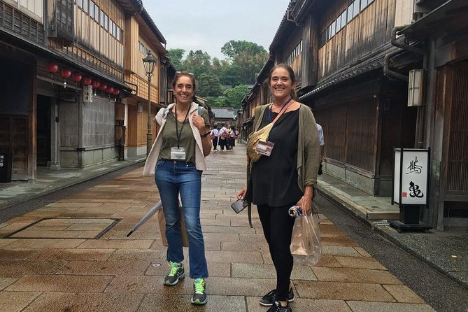Kanazawa 6hr Private Tour with Government Licensed Guide - Seisonkaku Villa and Oyama Shrine