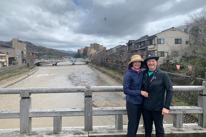 Kanazawa Half Day E-bike Tour - Kazuemachi and Higashi Chaya: old Kanazawa by the river