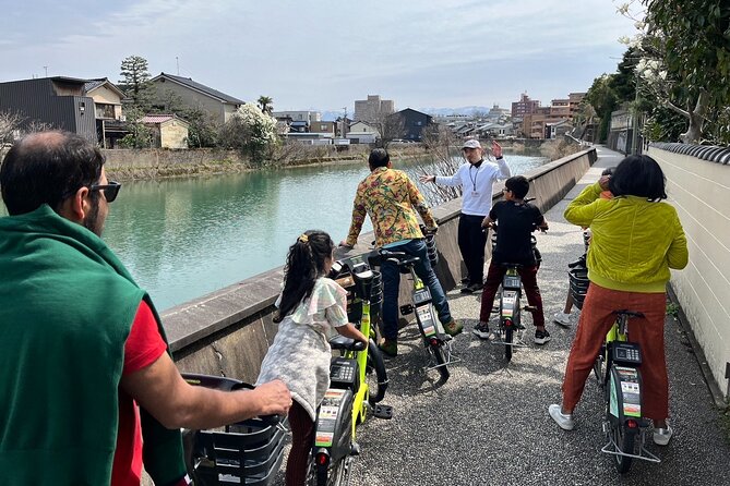 Kanazawa Half Day E-bike Tour - Kenrokuen Garden: the tour’s main visual pause