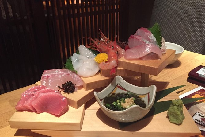 Kanazawa Like a Local: Private & Personalized Experience 2-3 hrs - Finishing in the preserved teahouse streets