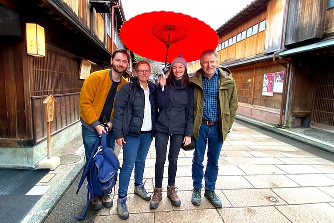 Kanazawa Private Tour: Highlights of an Old Samurai Town - Kanazawa Castle and the Maeda family story