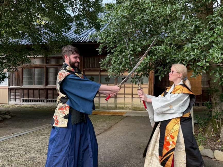 Kanazawa: Samurai Swordsmanship Lesson at a rented temple - Key points to know before booking