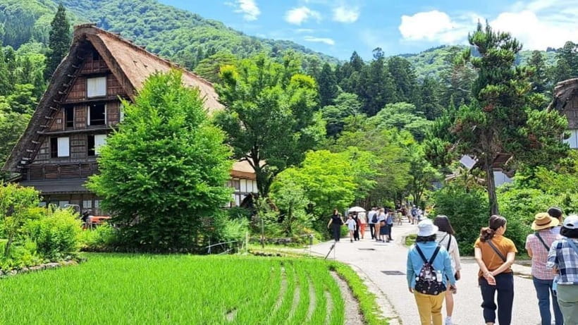 Kanazawa/Takayama: Shirakawago & Takayama Private Day Tour - Is $580 good value for up to three people?