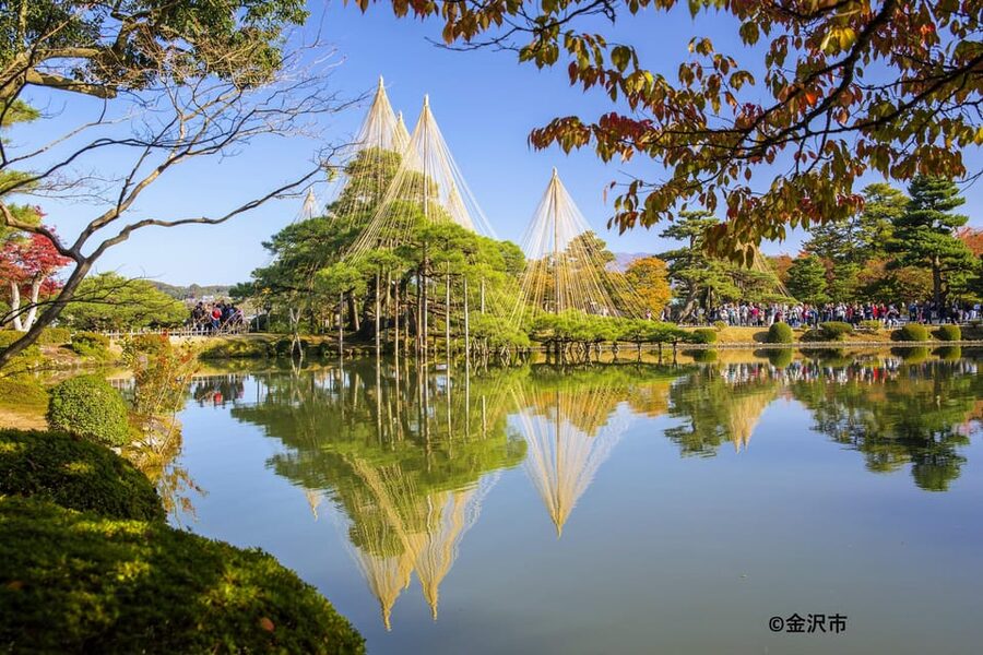 Kanazawa: World Heritage Shirakawa-go & Two Local Experience - Higashi Chaya District and Kanazawa’s gold leaf