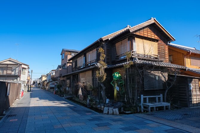 Kawagoe 4hr Private Tour with Licensed Guide (Kawagoe Dep) - Koedo Yokocho adds a food break