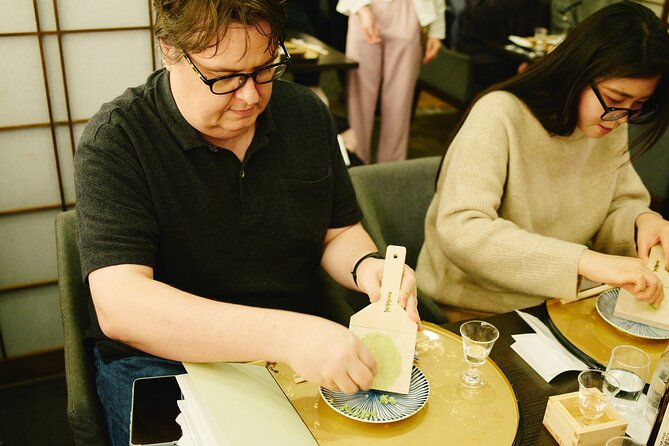 Kawagoe Japanese Food Tour : Unagi Kaiseki and Sake near Tokyo - Unajū over rice brings the meal together