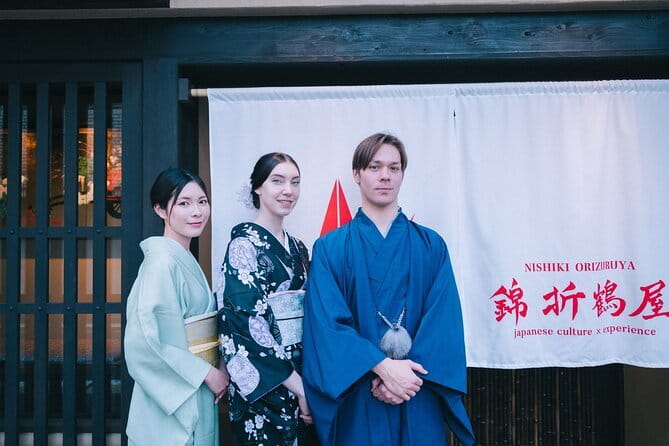 Kimono Tea Ceremony Experience at Kyoto Oritzuruya, Nishiki - Hair ornaments, sandals, and the photo moment