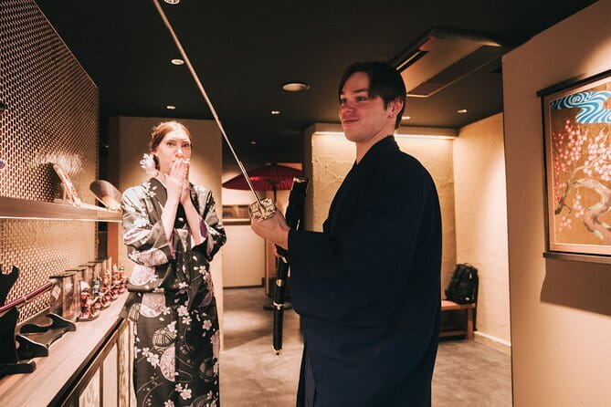 Kimono Tea Ceremony Experience at Kyoto Oritzuruya, Nishiki - Whisking matcha with a bamboo chasen