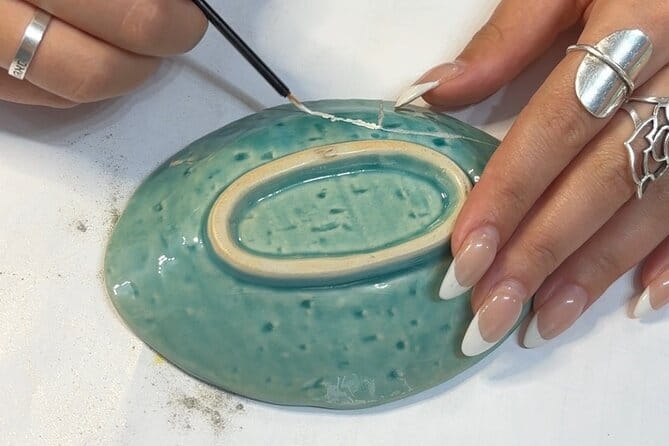 Kintsugi Experience in Naha, Okinawa - Art from Broken Pieces! - Arriving at Urushi Studio Kodemari