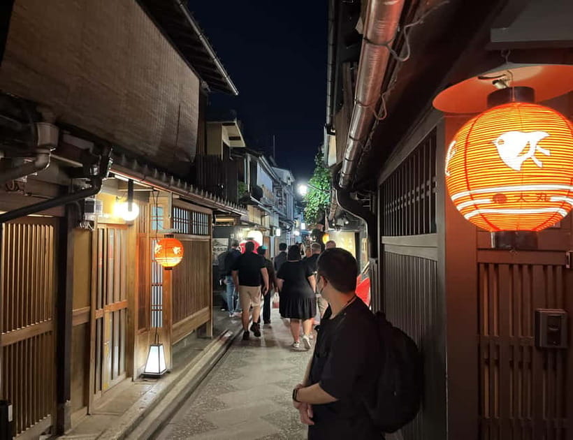 Kioto: Gion Tour, recorrido a pie (Español/Castellano) - Pontocho Alley and the Kamo River