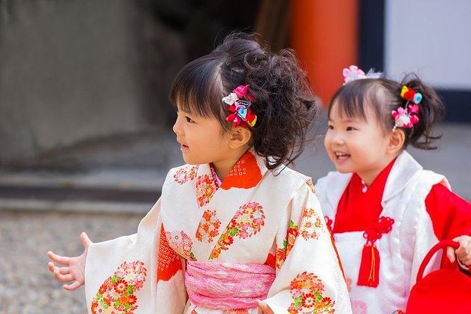 Kobe Highlights & Hidden Gems: Private & Custom Tour with a Guide - Chinatown for food, color, and local stories