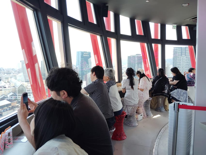 Kobe: Kobe City Highlights Guided Tour - Shrine, Port, Tower - Guide quality and the value of a small group