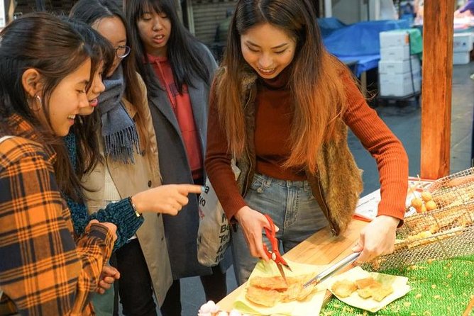 Kuromon Market Food Walking Tour in Osaka (6 stops, 6 tastes) - Doguyasuji adds a useful shopping stop