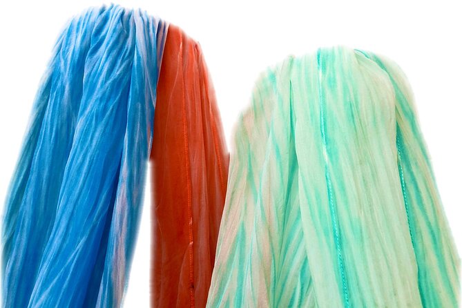 Kyo-arashi Shibori Scarf Class - Choosing color and revealing the pattern