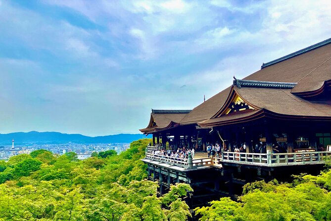 Kyoto 1 Day Golden Route Bus Tour - Walking beneath Fushimi Inari’s thousands of torii