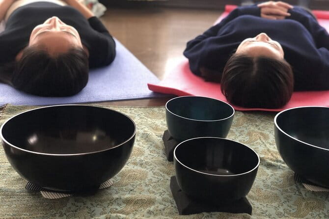 Kyoto 2 Hours Genuine Kendo / Samurai Experience In Japan - Warmup and footwork before the bamboo sword