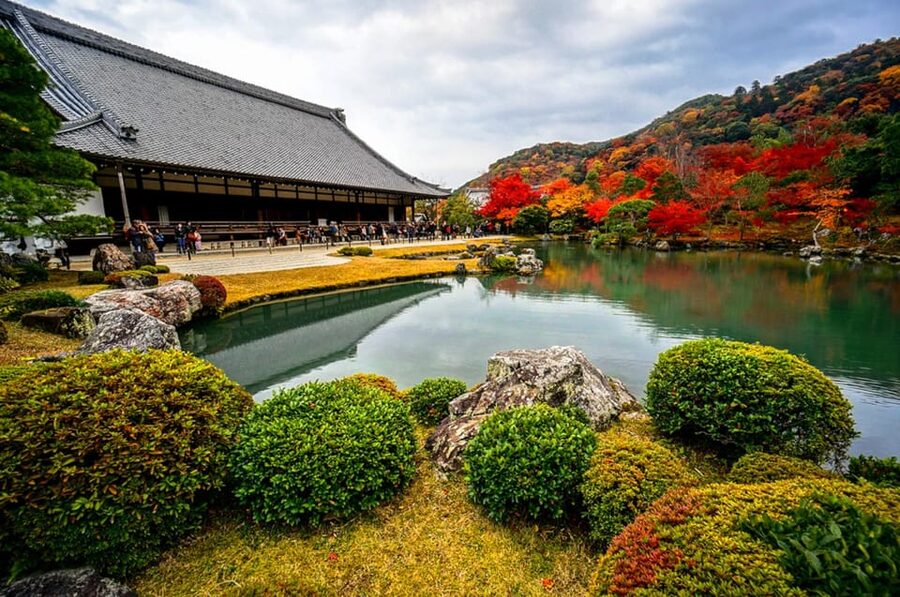 Kyoto: Arashiyama Tour with optional Sagano Romantic Train - Tasting Kyoto at a local café